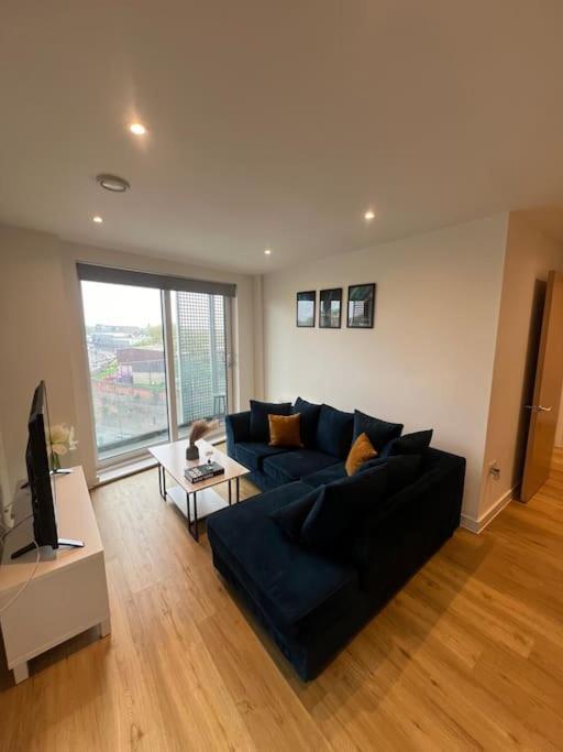2 Bed Corner Apartment With Gym 曼彻斯特 外观 照片